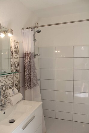 Hair dryer - Studio Héliopolis AB305 - 4 people (AGDE)