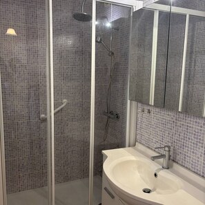 Hair dryer - Studio Héliopolis AB307 - 4 people (AGDE)