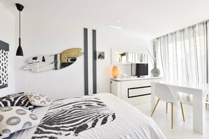 1 bedroom - GLOSSY - Studio Héliopolis AB325 - Luxury -2 people (AGDE)