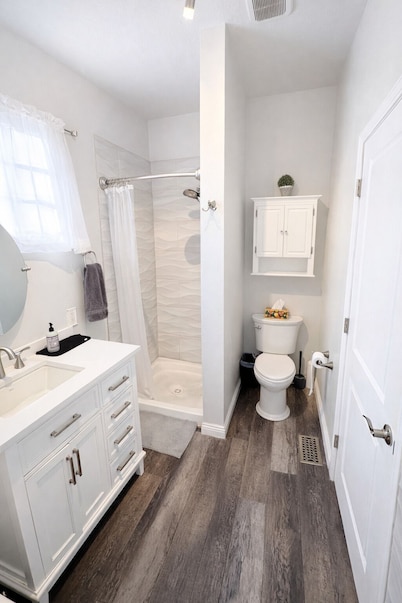 Beautifully Furnished 2Br 1Ba in Downtown Albuquerque
