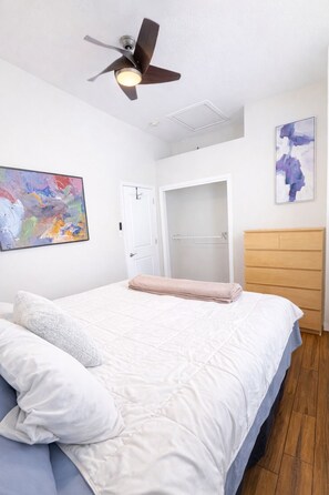 Unclassified image, 4 of 14, button