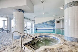 Piscine couverte, piscine extérieure