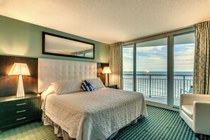 3 bedrooms, iron/ironing board, free WiFi, bed sheets - Stunning Oceanfront King Suite, Downtown MB (Myrtle Beach)
