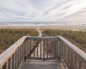 Property grounds - Griffith's Quay - Oceanfront home with Wifi and much more! (Holden Beach)