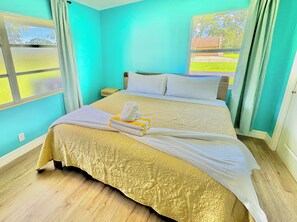 3 bedrooms, WiFi, bed sheets - Matchpoint Retreat (Bradenton)