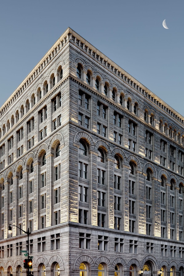 Imagen sin descripción, 1 de 25, botón