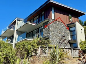 Exterior - Amazing 2 Bedroom Lakeside Apartment (Queenstown)