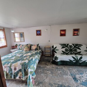 Bed sheets - Volcano gem...Cozy getaway close to Volcano and Hilo's Best Beaches (Hilo)