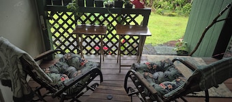 Volcano gem...Cozy getaway close to Volcano and Hilo's Best Beaches