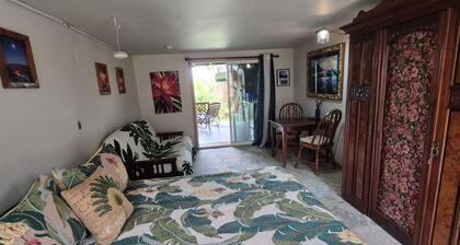 Volcano gem...cozy getaway close to volcano and hilo's best beaches