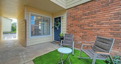 Seaside Haven by Avantstay Beautiful Condo + Communal Pool + Near North Padre Island and Whitecap Beach