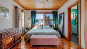 3 bedrooms, iron/ironing board, Internet, bed sheets - The Cabin at Birdseye Hollow - Country Retreat Near Hammondsport (Hammondsport)