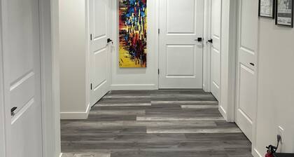 Cozy and Charming private 2 bedroom basement suite. Easy access to highway