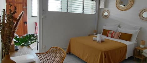 1 bedroom, iron/ironing board, WiFi, bed sheets