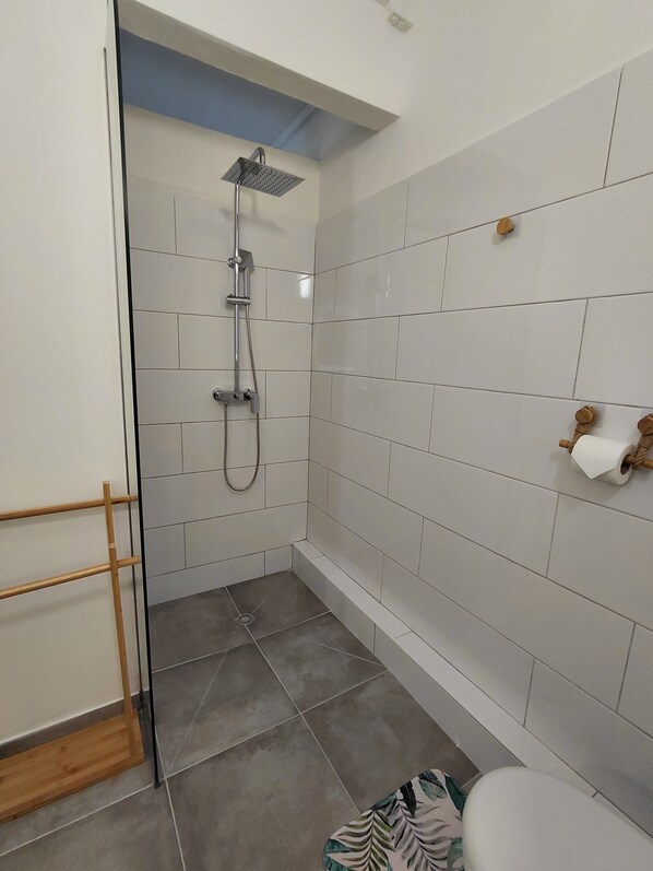 Nicht klassifiziertes Bild, 1 von 6, Schaltfläche