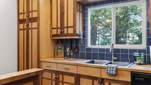House (4 Bedrooms) | Interior - Holiday Lake Cabin by Avantstay Large Deck + Cozy Fireplace + Near Arrowhead Village (Lake Arrowhead)