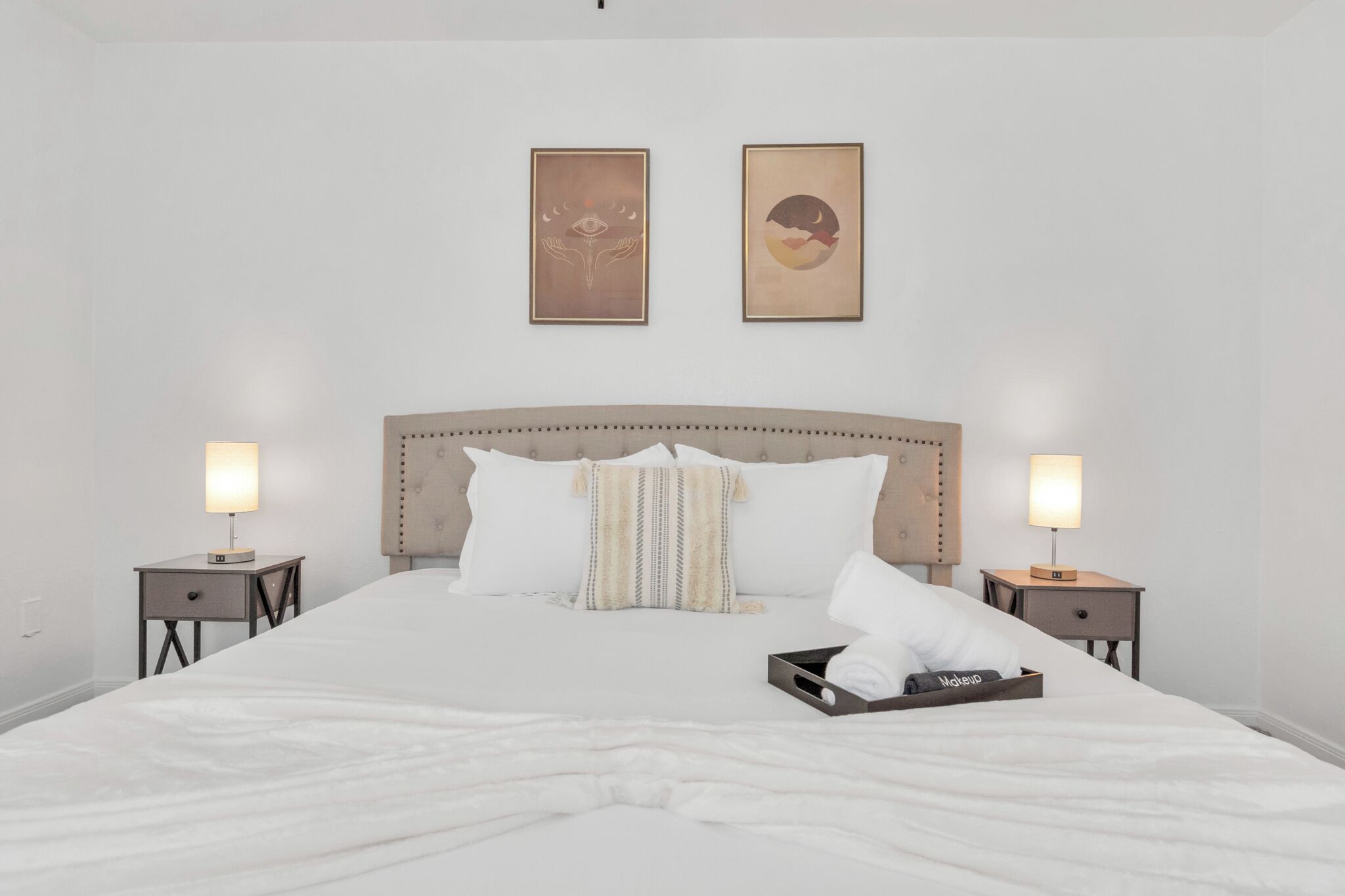 2 chambres, fer et planche à repasser, Wi-Fi, draps fournis