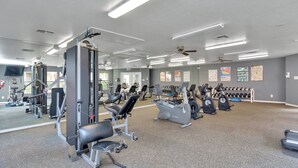 Unclassified image, 2 of 34, button - Bright 2BR 2BA King Ensuite w/ Private Patio (Houston)