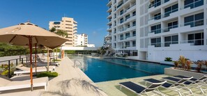 Imagem sem classificação, 2 de 14, botão