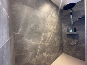 Hair dryer - Escapade Coubonnaise (Coubon)