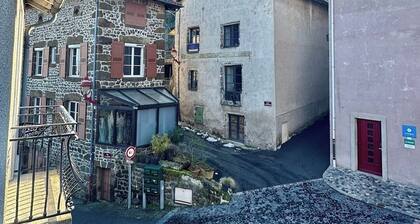 Maison de bourg près du château