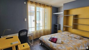 Room - Magnifique Studio - Centre ville - Pèlerins (Le Puy-en-Velay)