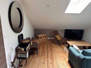 TV - Le rocher des Costes (Le Puy)