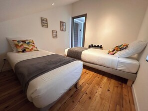 2 bedrooms, WiFi, bed sheets - Le rocher des Costes (Le Puy)
