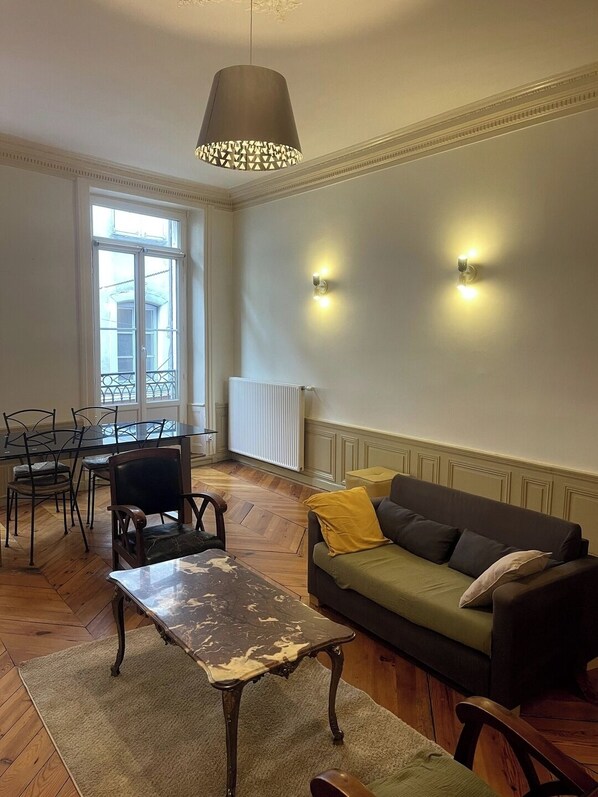 Immagine non classificata, 1 di 26, pulsante