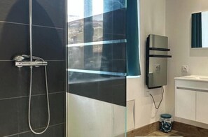 Hair dryer - Le bain de Compostelle (Le Puy)