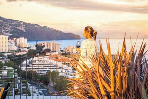 Property grounds - Ajuda I - Penthouse by Pausa Holiday Rentals (Funchal)