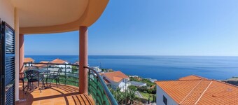 Alegria Apartment, by Pausa Holiday Rentals