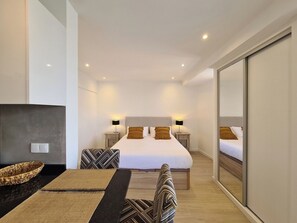 1 bedroom, iron/ironing board, free WiFi, bed sheets - Step To The Sea 4, by Pausa Holiday Rentals (Funchal)