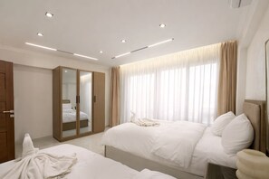 3 chambres, fer et planche à repasser, Wi-Fi, draps fournis