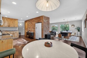Fridge, microwave, oven, stovetop - Walkable, family-friendly home w/ hot tub (Sedona)