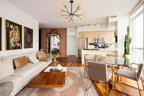 Oklassificerad bild, 2 av 19, knapp