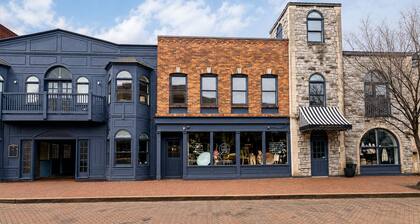 Riverwood Retreat | Main Street 2BR