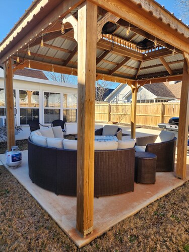 Cozy Southern Retreat Near RAFB
