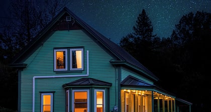 Adventurer's Home: Kingdom Trails with Swimming Hole