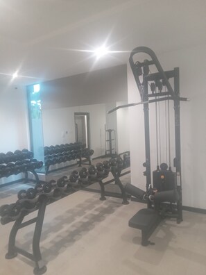 Fitness facility - Luxurious One Bedroom Apt. at the Bantree Apartments,Airport City in Accra.  (Accra)