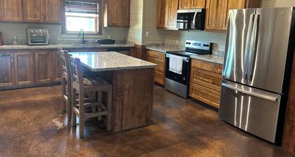 NEW HOME WITH POOL AND SLEEPS UP TO 28