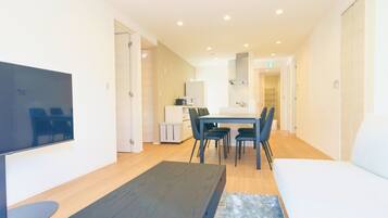 Deluxe Villa, Balcony, Garden View | Desk, laptop workspace, free WiFi, bed sheets