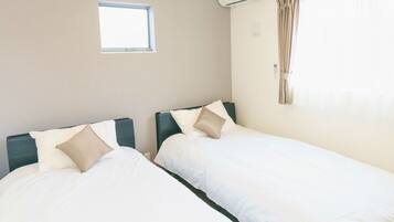 Deluxe Villa, Balcony, Garden View | Desk, laptop workspace, free WiFi, bed sheets