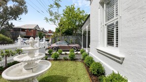 Property grounds - Atelier Windsor by Property Mums (Windsor)