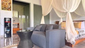 Suite, Pool View | Interior