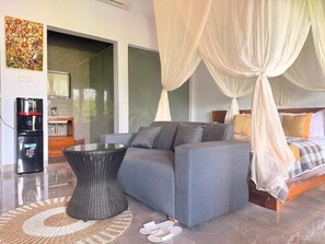 Suite, Pool View | Interior