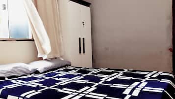 Basic Double Room | Laptop workspace, free WiFi