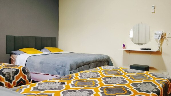 Habitación doble familiar | Ropa de cama hipoalergénica y wifi gratis