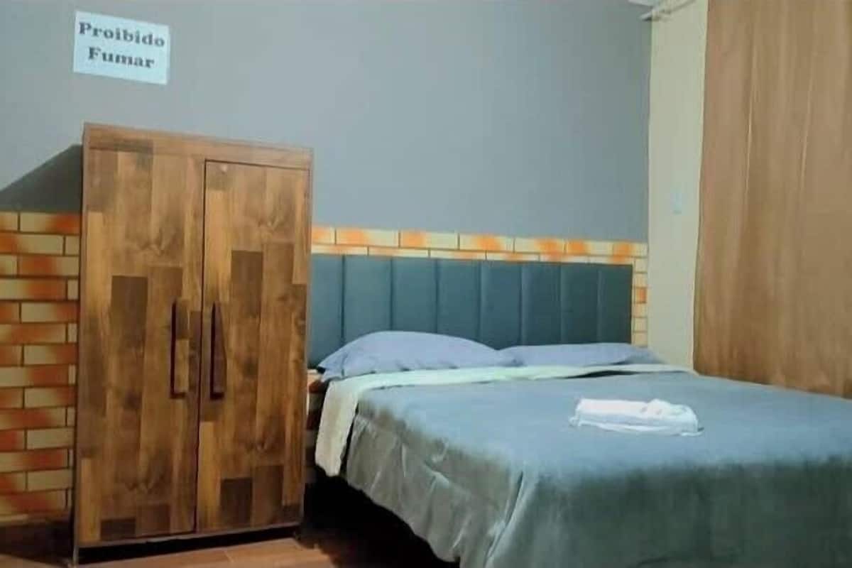 Basic Double Room | Laptop workspace, free WiFi