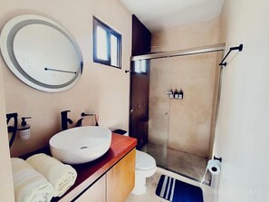 صورة غير مصنفة، 5 من 5، زرّ